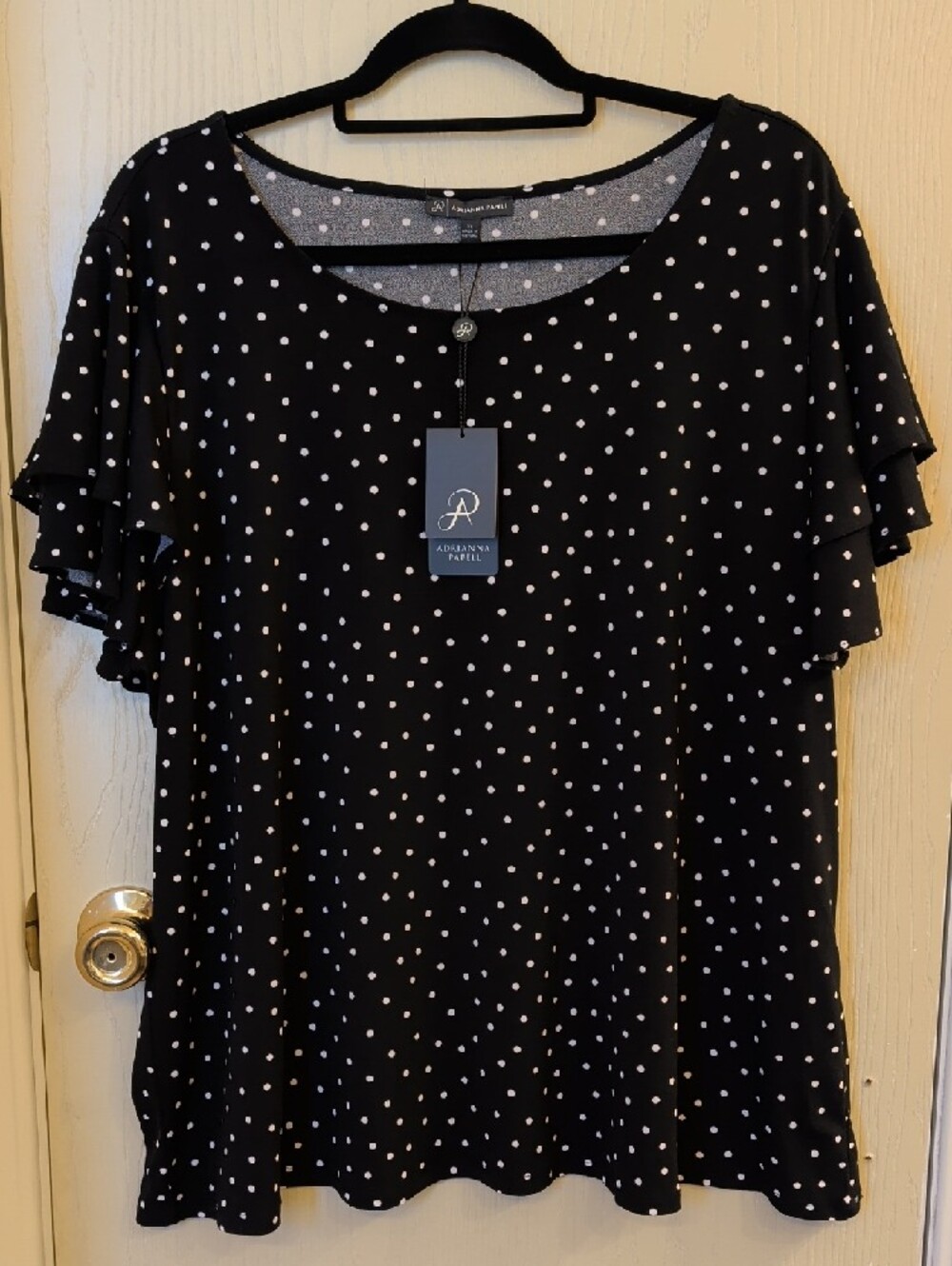 NWT Adrianna Papell Black Polka Dot Blouse Womens 3X Plus Flutter Sleeve Stretch - Picture 2 of 9